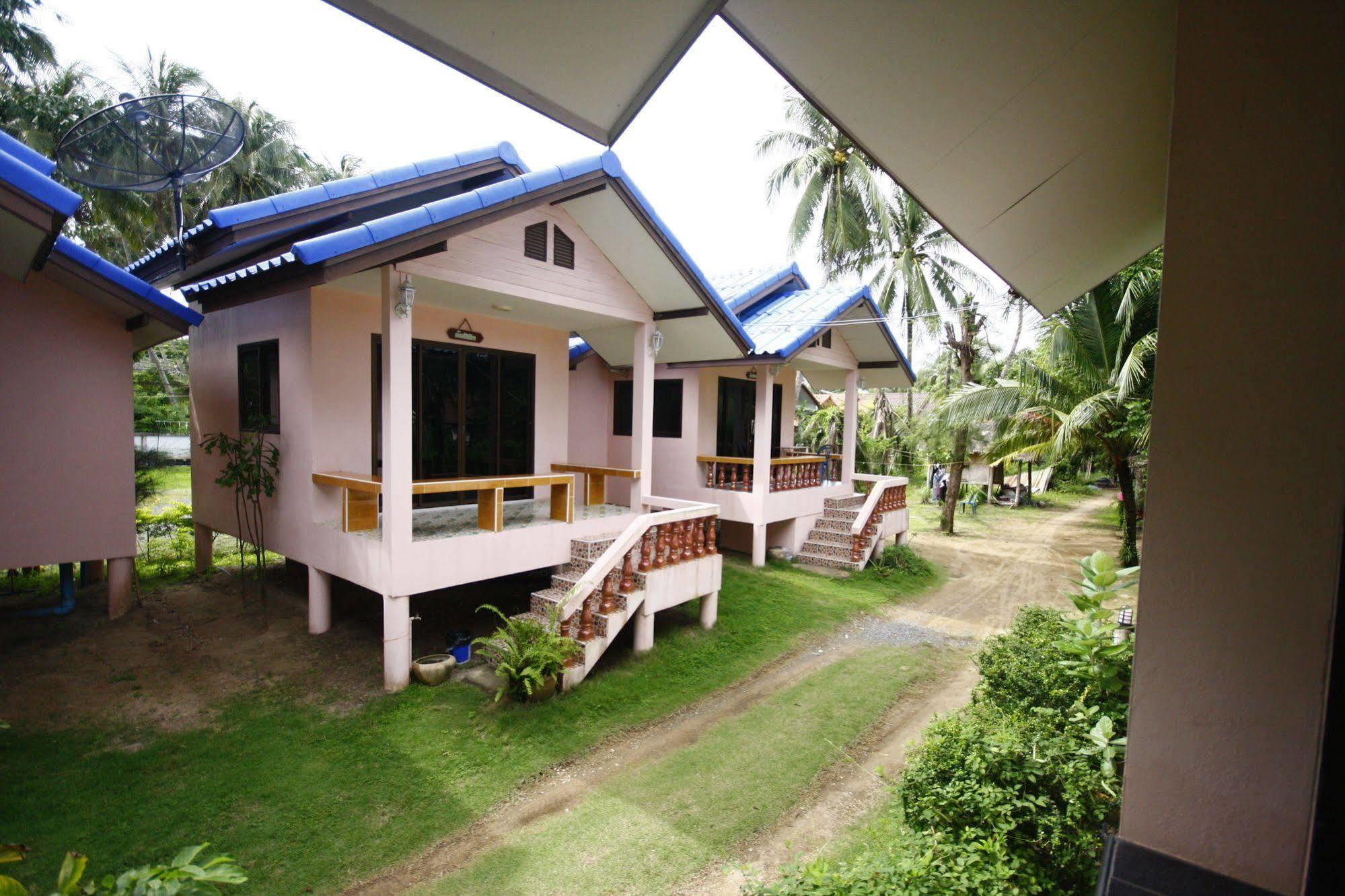 Chaiwat Resort Laem Sing Buitenkant foto